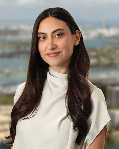 Nina DeArce, Shutts & Bowen LLP Photo